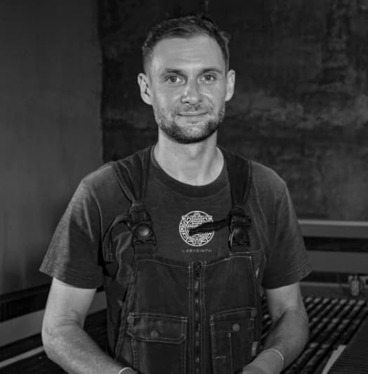 Evgeniy Resnyanskiy - Spacial Designer & Technical Director of Art & Bali
