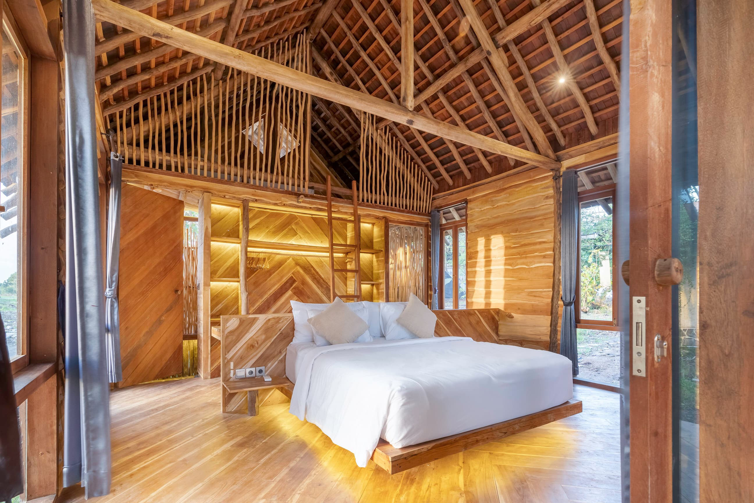 Labyrinth Residence